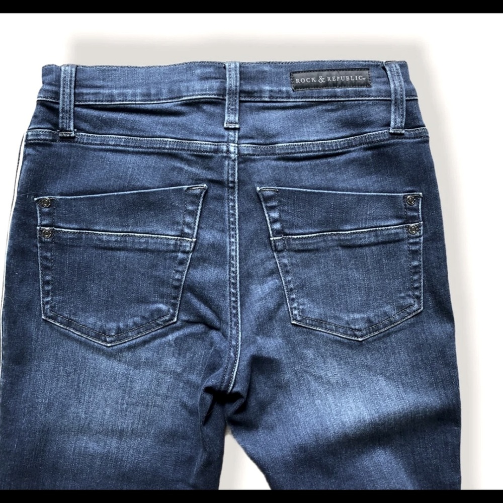 Rock & Republic Kashmiere Mid-Rise Skinny Jeans. Well cared for, like new!